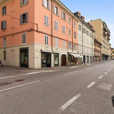 アパート Como City Wall コモ