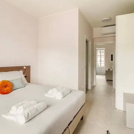 Como City Wall Apartment