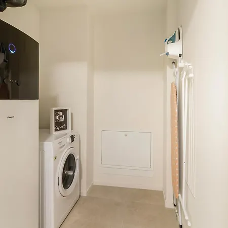 Como City Wall Apartment Como