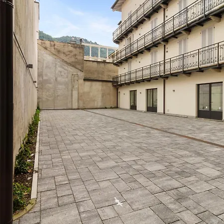 Como City Wall Apartmán *