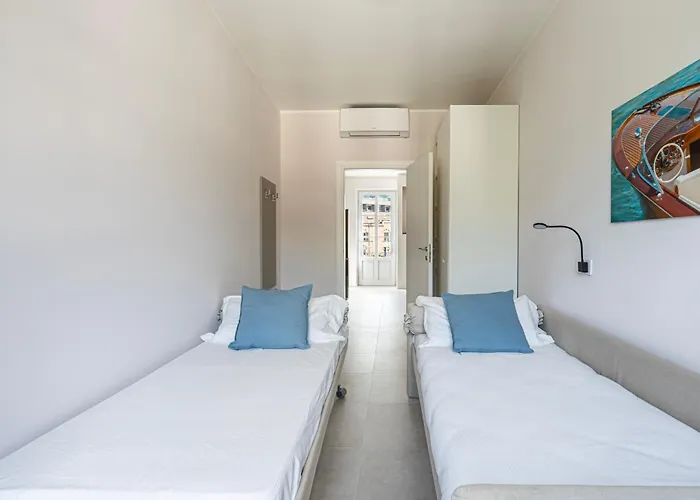 Como City Wall * كومو