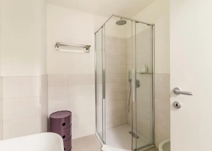 Como City Wall شقة كومو