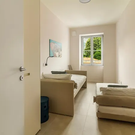 Como City Wall * Όπως