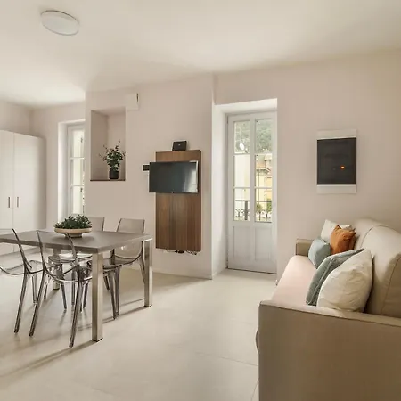 Como City Wall Όπως